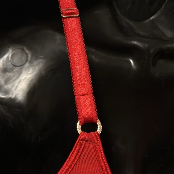 Sofia Intimates x Sofia Vergara, Soft Cup Lace Plunge Bra NWT 🤩 Size XL ❤️ ❤️ - Picture 8 of 13